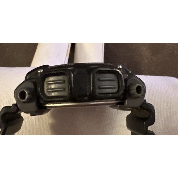 Casio G Shock Mens Watch DW9052 Black And Gold Tested And Works